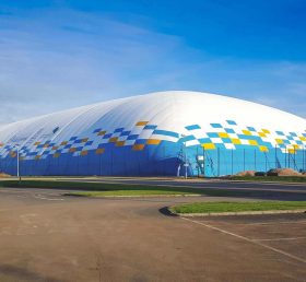 Tent3-012 104Μ Χ 65,7Μ διπλό δερμάτινο θόλο που καλύπτει ένα γήπεδο ποδοσφαίρου στο Κάρντιφ Λέκετ